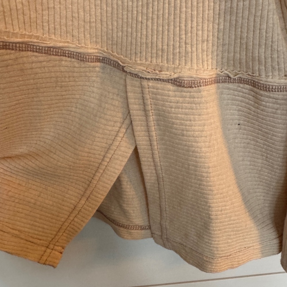 We The Free Londontown Thermal Tunic
Size Medium - Picture 7 of 10